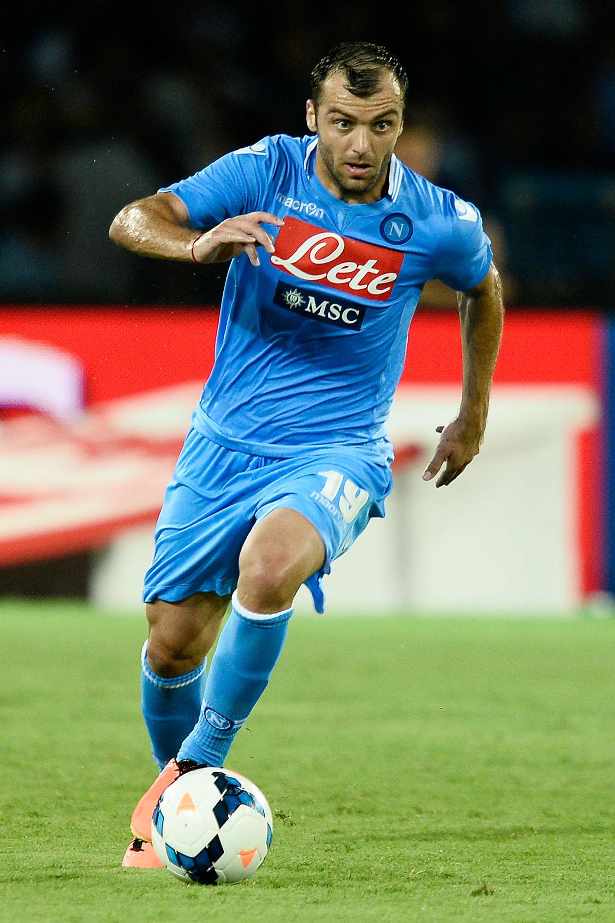 Pandev Goran Napoli 2013 maglia azzurra azione ifa